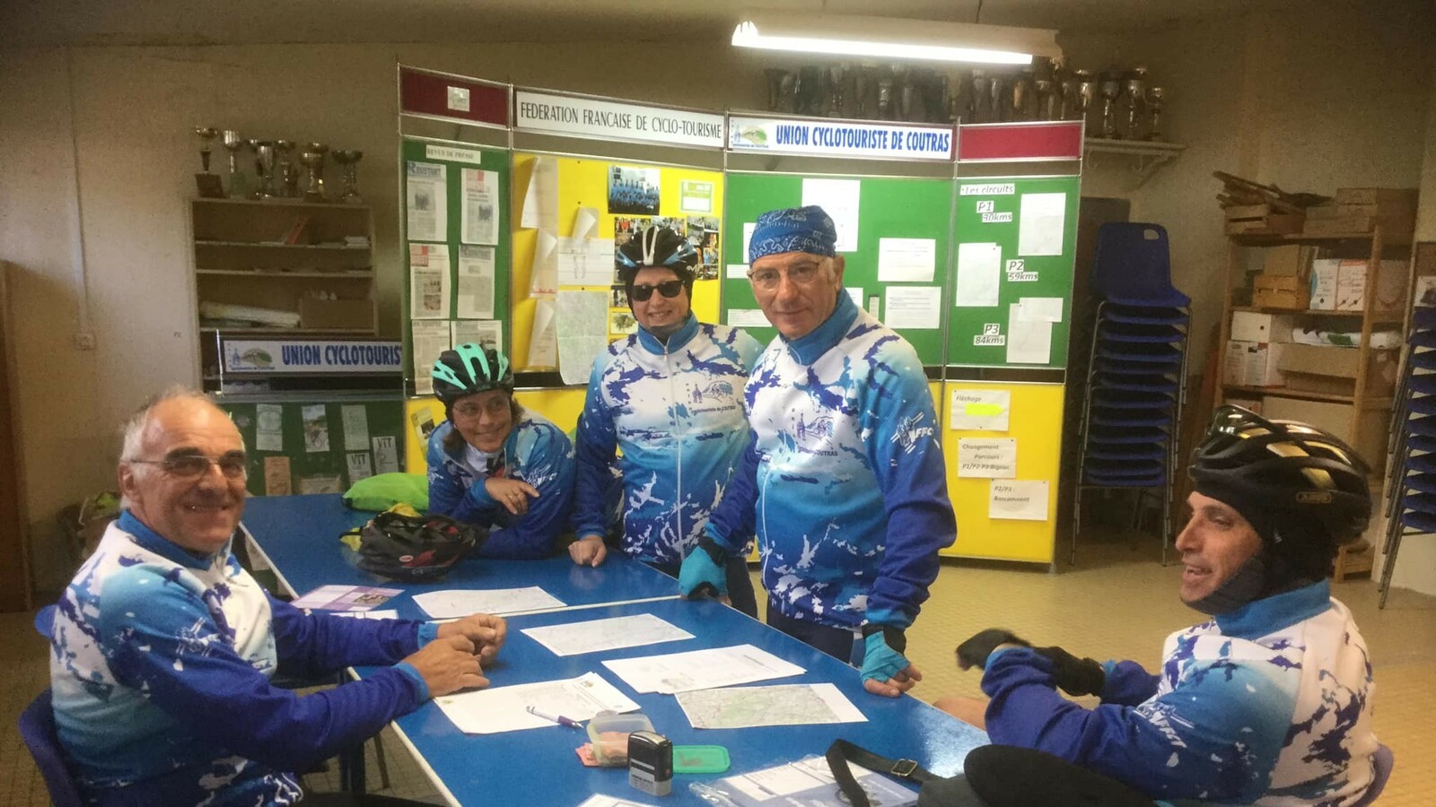 Cent bornes de Coutras